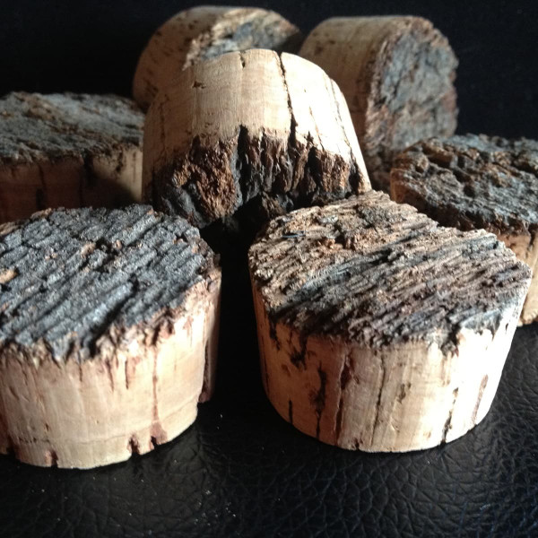 Rough natural top cork stoppers